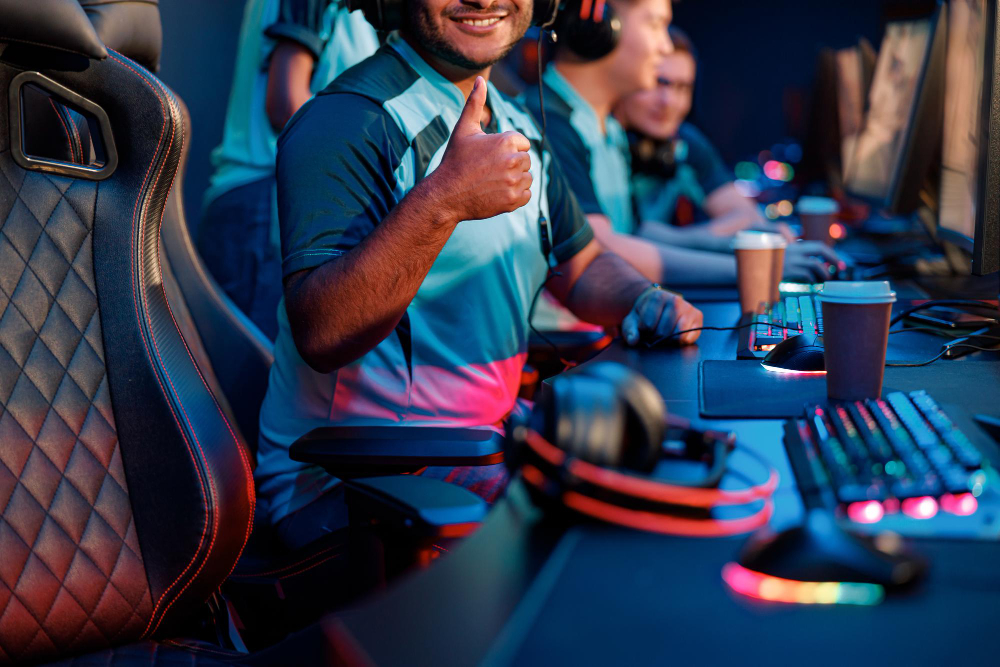 eSports team player giving a thumb-up during competition